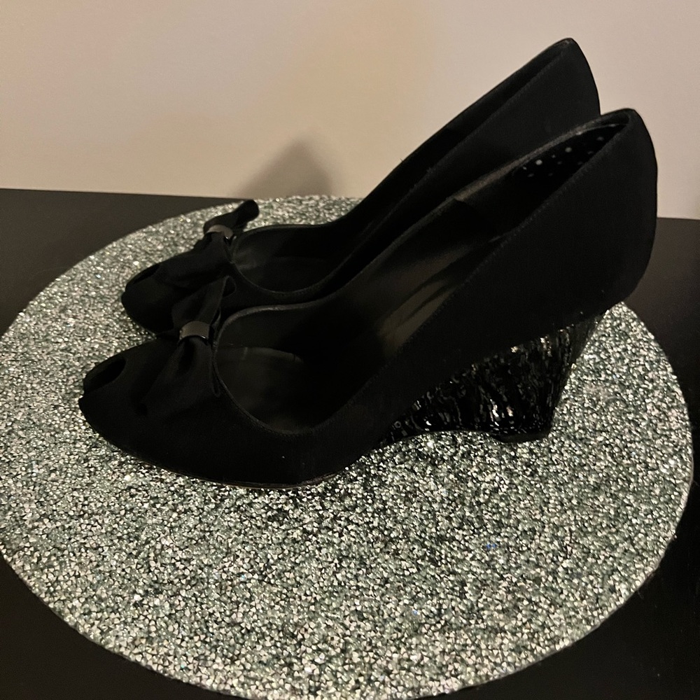 Stuart Weitzman -size 11- New